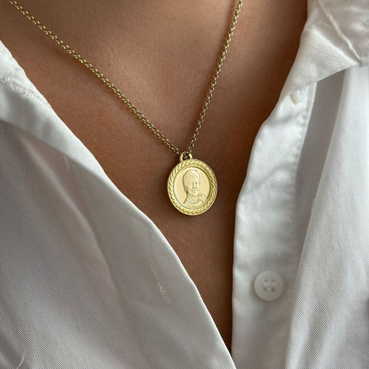 Runder Anhänger mit dekorativem Rahmen, 925 Silber