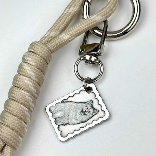 Moderner Schlüsselanhänger „Fellige Freude“