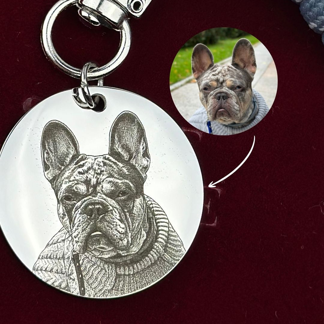 Breloc rotund pe șnur