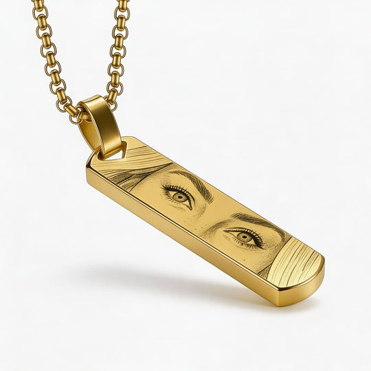 Pandantiv pentru bărbați cu gravură de ochi