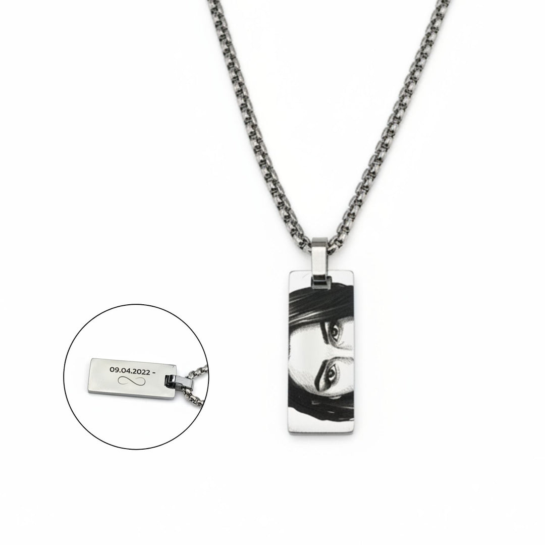 Men’s pendant with engraved eyes