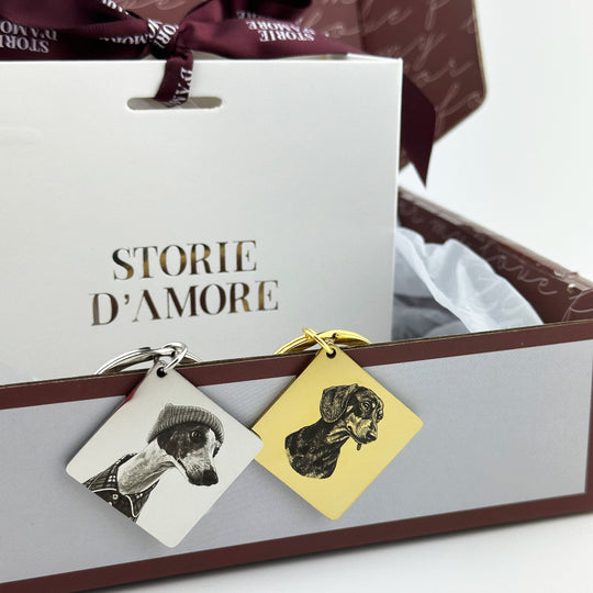 Breloc în formă de romb