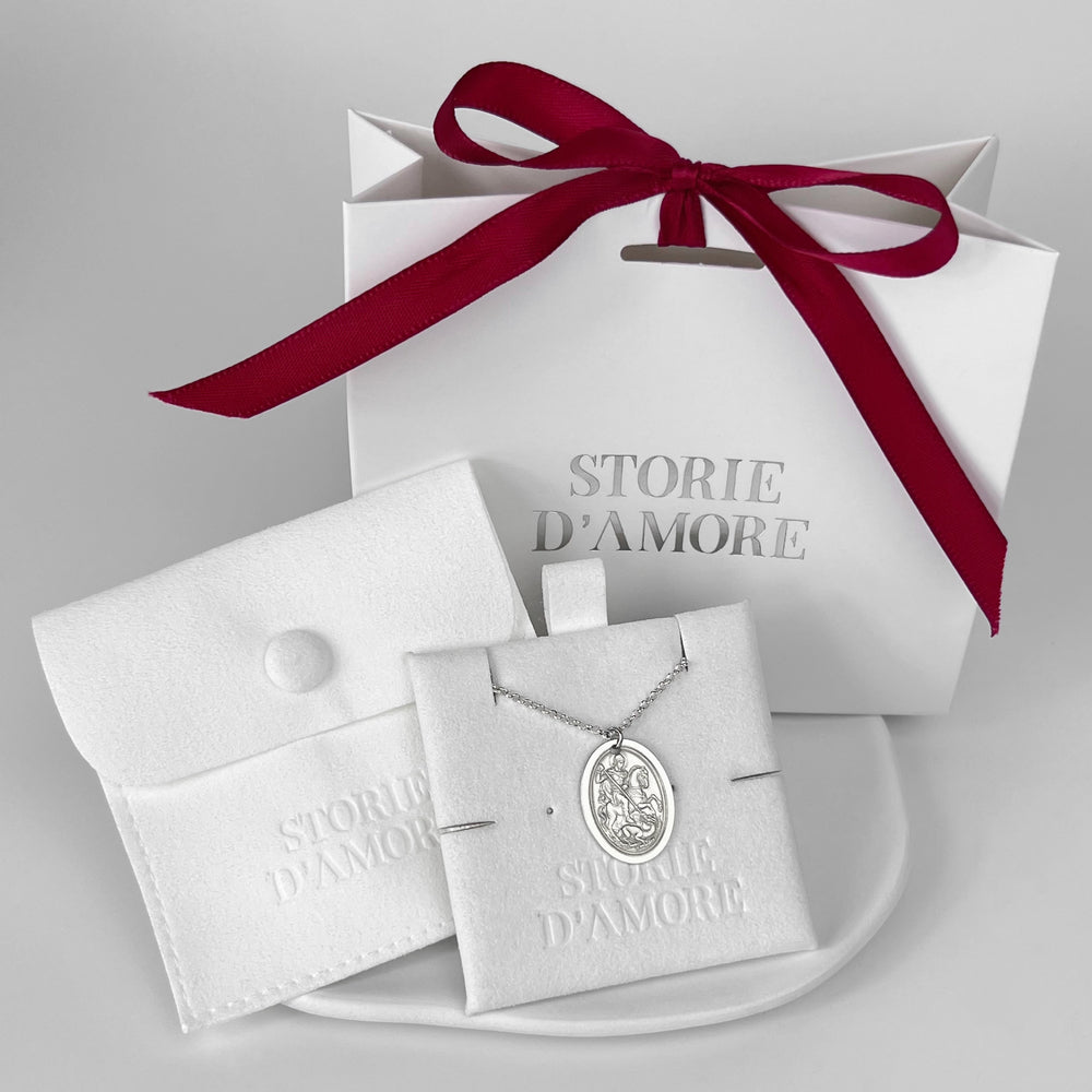 Ovaler Anhänger mit dem heiligen Georg, 925 Silber