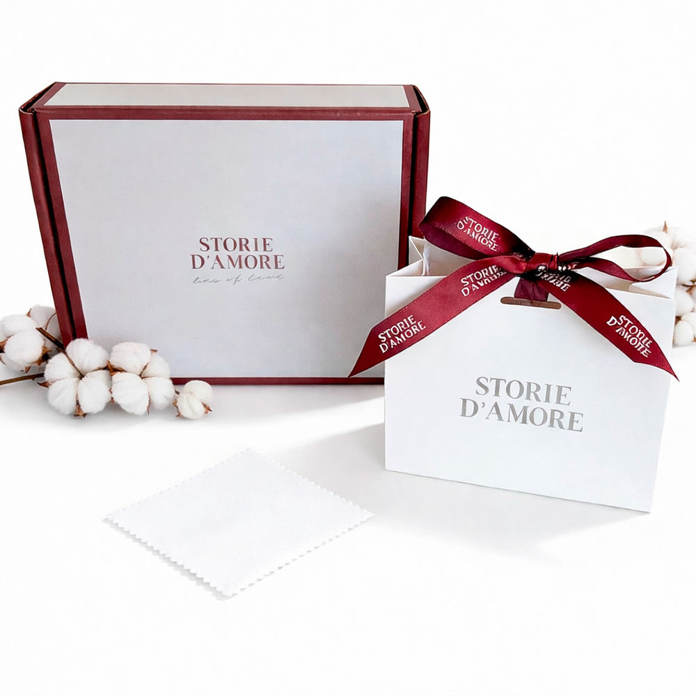 Breloc rotund pe șnur